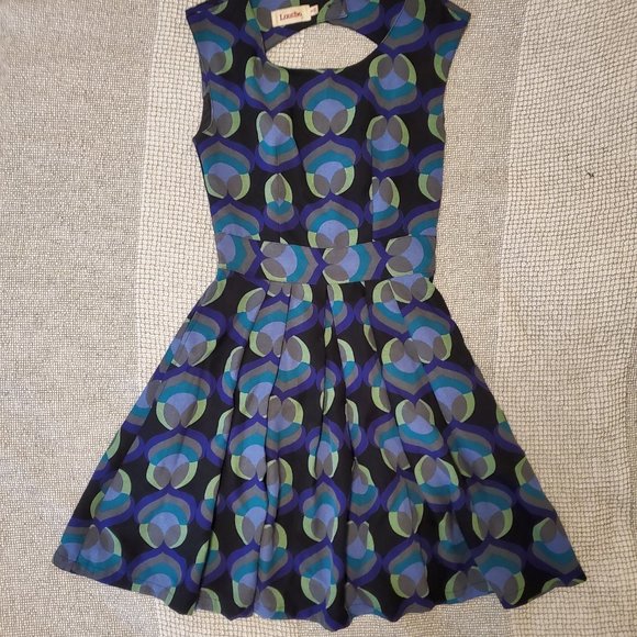 Louche peacock pattern cocktail green dress - Picture 6 of 6
